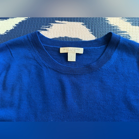 SALE! Burberry Women’s Sweater Size Small, Loving Kindness Everyday - Picture 11 of 16